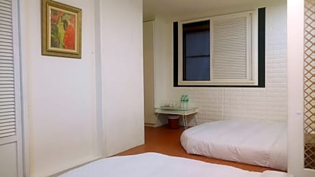 Japanese-Style Quadruple Room