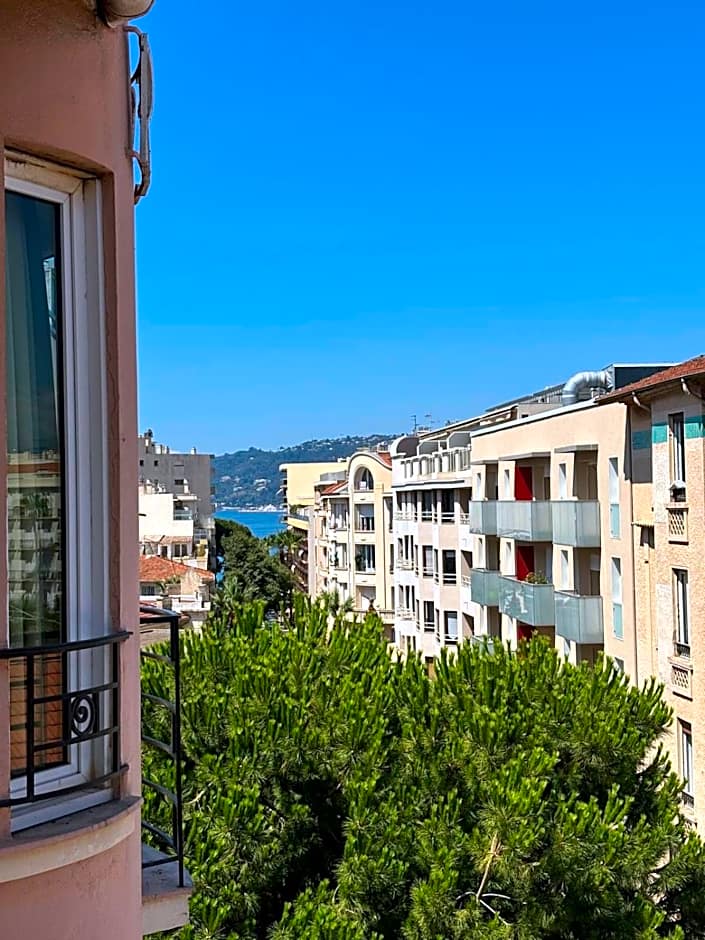 Hôtel CASA MOHO - Juan-Les-Pins