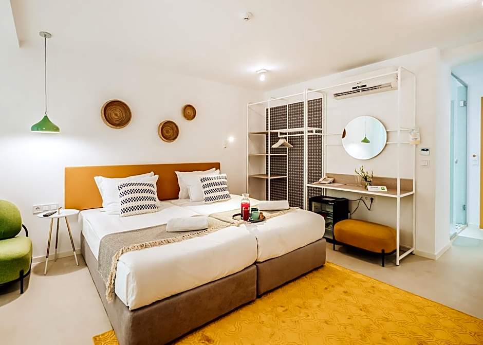 ibis Styles Golden Sands Roomer Hotel