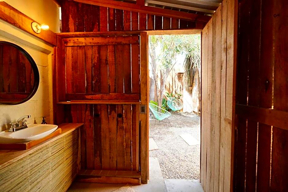 Casa Nudista - LGBT Hotel