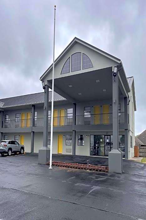 Super 8 By Wyndham Mcalester