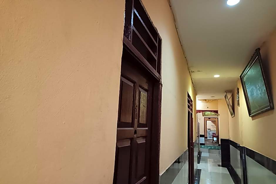 OYO 93479 Hotel Jaguar Sentani