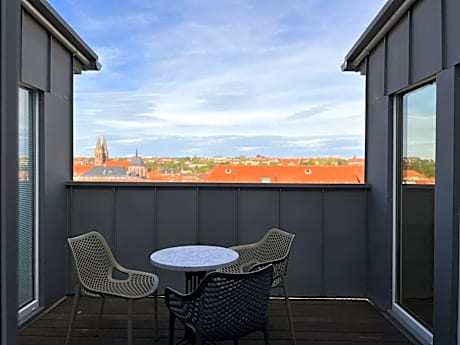 Apartment with Balcony