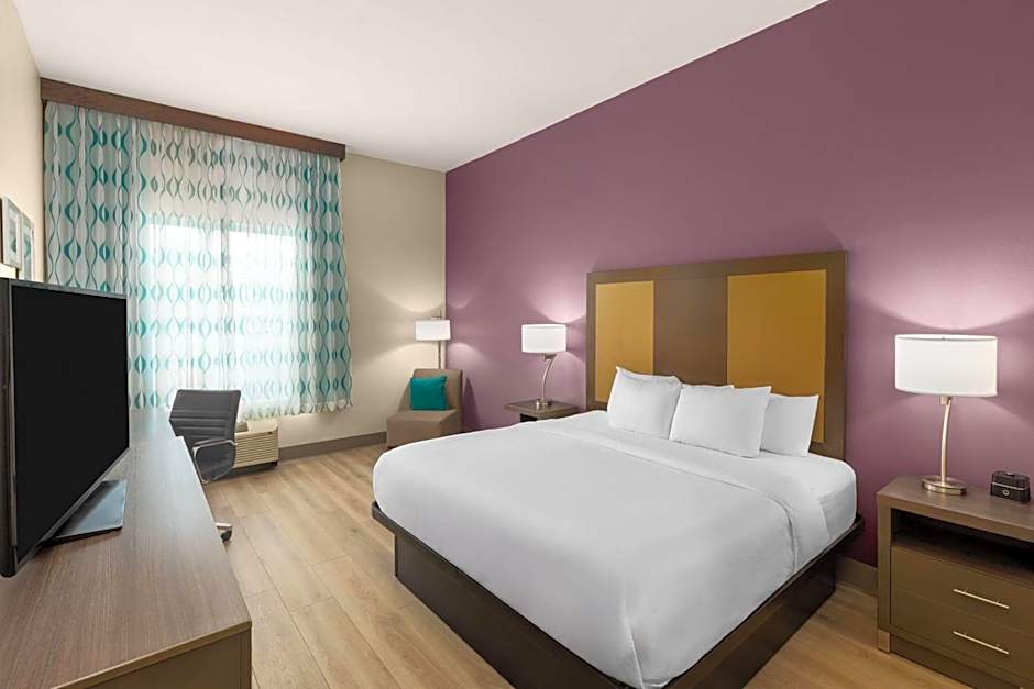 La Quinta Inn & Suites by Wyndham Chattanooga - Lookout Mtn