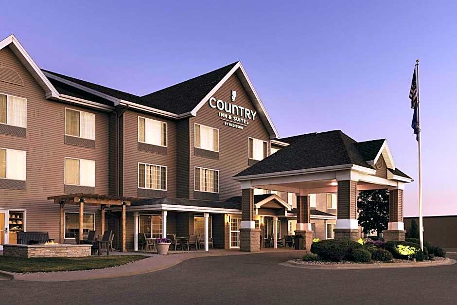 Country Inn & Suites by Radisson, Albert Lea - Austin