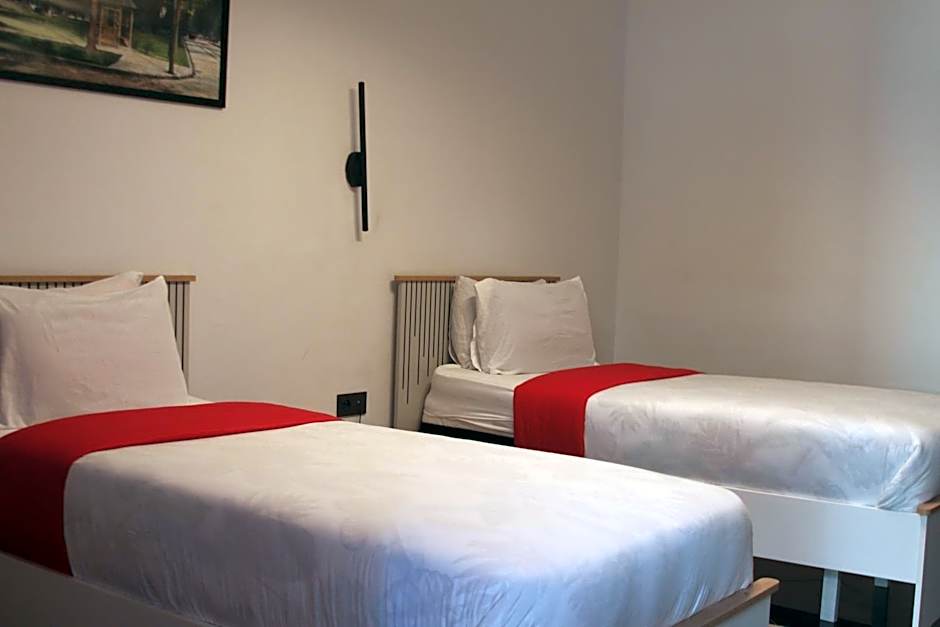 The Hotel Syracuse