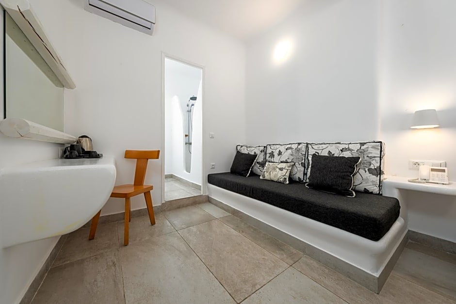 Santorini's Balcony Art Houses