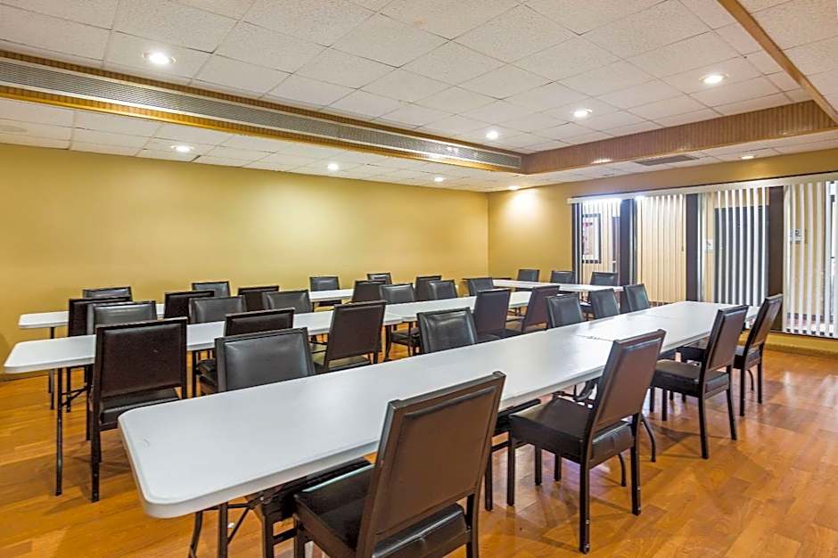 Pocono Inn & Banquet - Stroudsburg