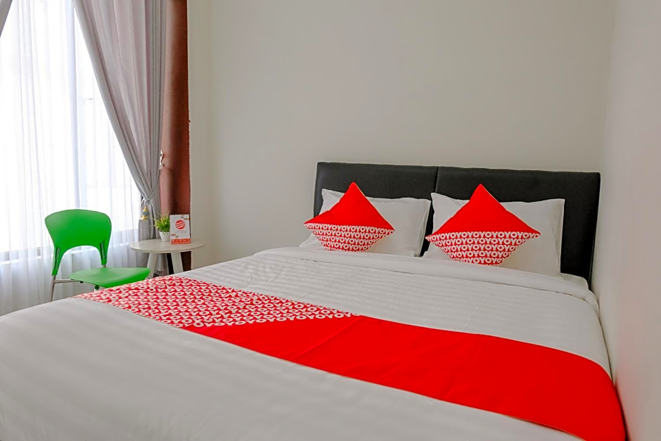 OYO 2798 Semeru Residence Syariah
