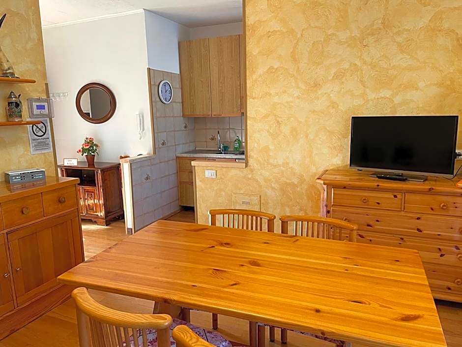 Hotel Diffuso Il Portichetto sulla collina a Vezio Perledo