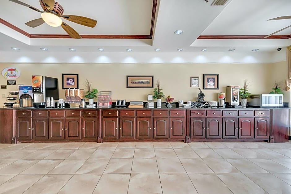 Super 8 by Wyndham Hidalgo/McAllen Area