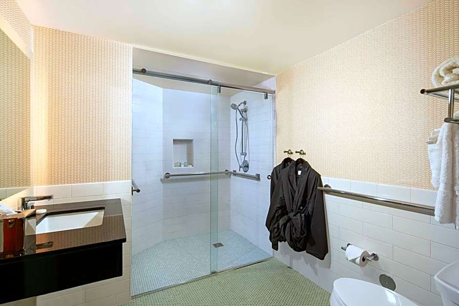 Cormorant Boutique Hotel