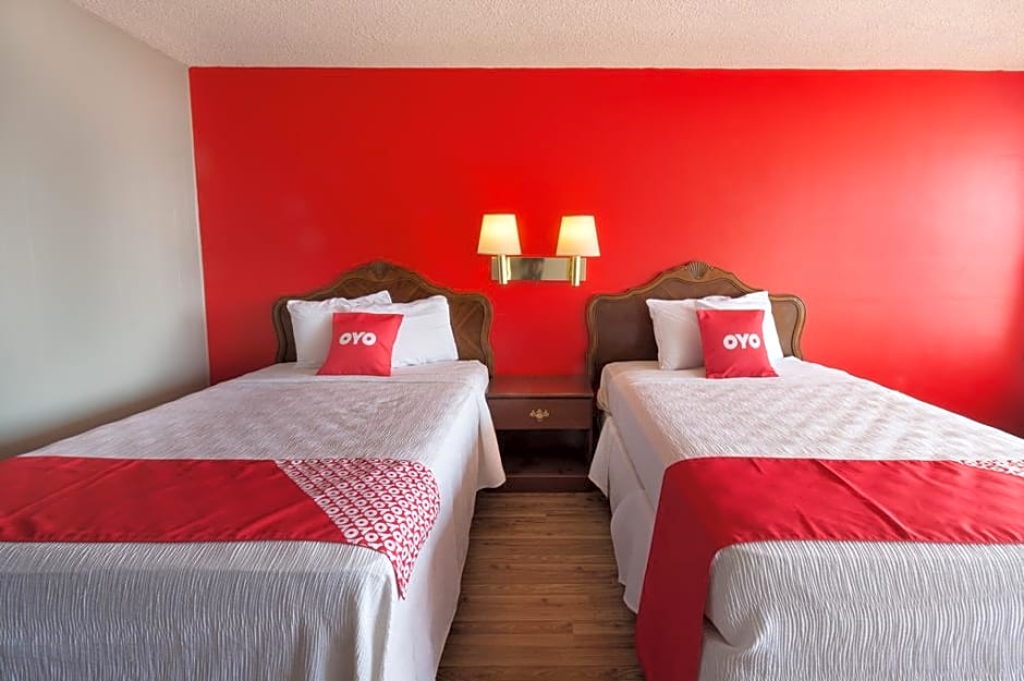 OYO Hotel Macon GA I-75 South