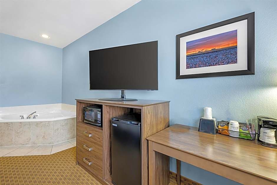 Best Western South Plains Inn & Suites