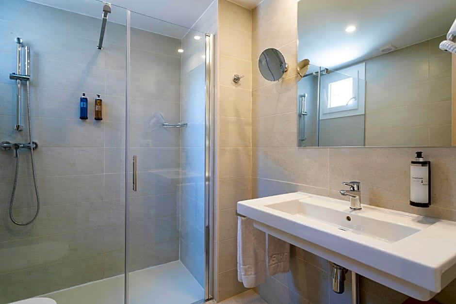 Halley Hotel & Apartments Affiliated by Melia