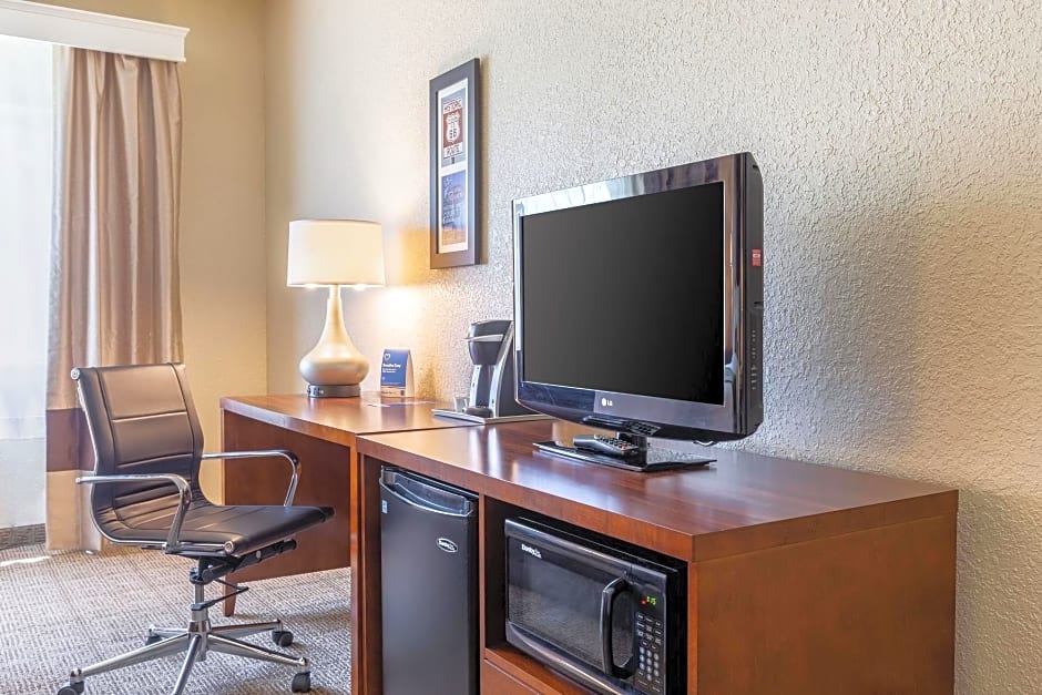 Comfort Inn South Tulsa - Woodland Hills