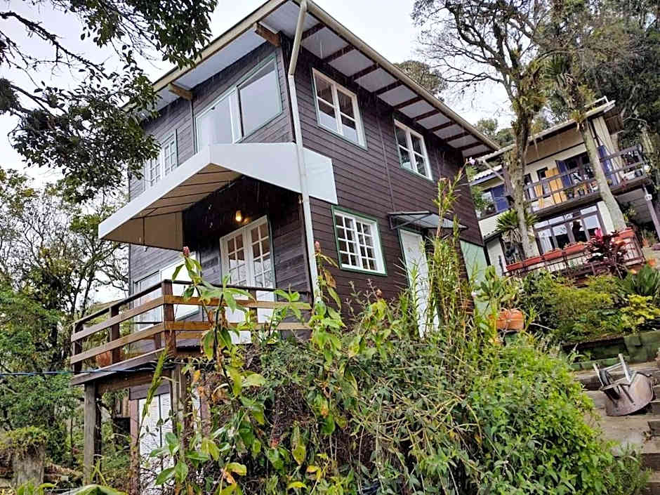 Cabana com vista mar, nascer do sol e lua cheia