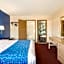 Travelodge by Wyndham Niagara Falls
