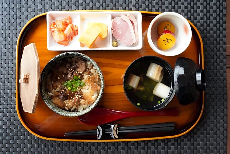 Yufuin Ryokan Okaeri