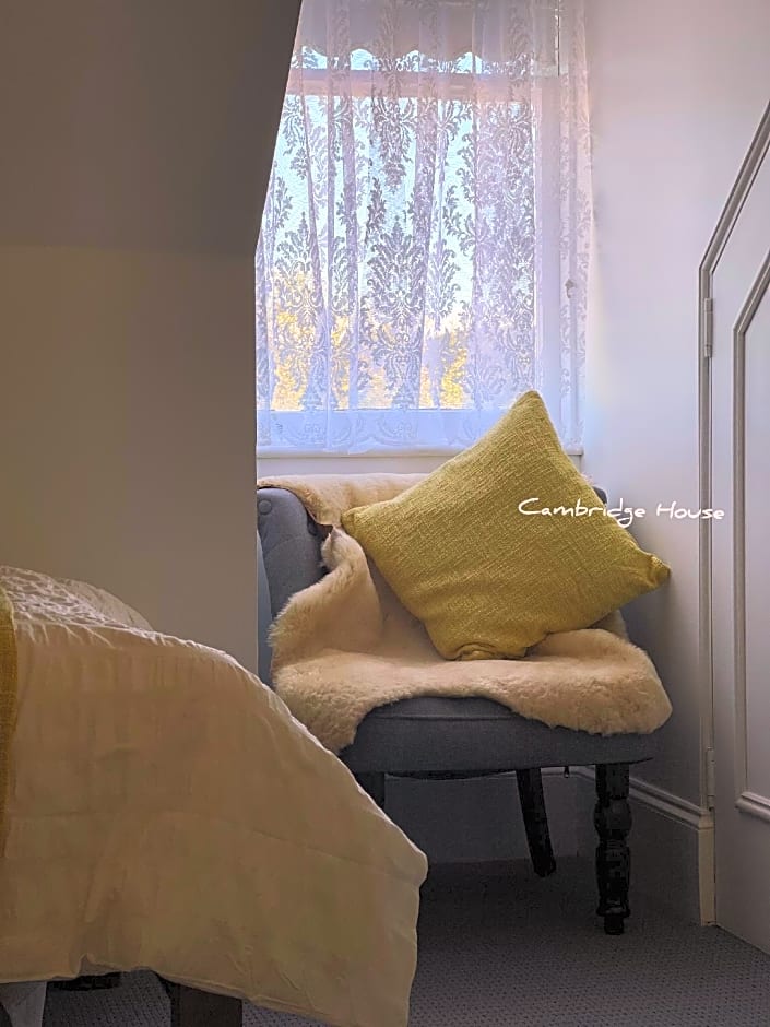 2 Beds — 8 fotoğraftan 1. fotoğraf
