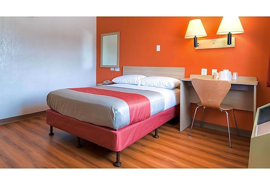 Motel 6 Stanton, CA - Anaheim West