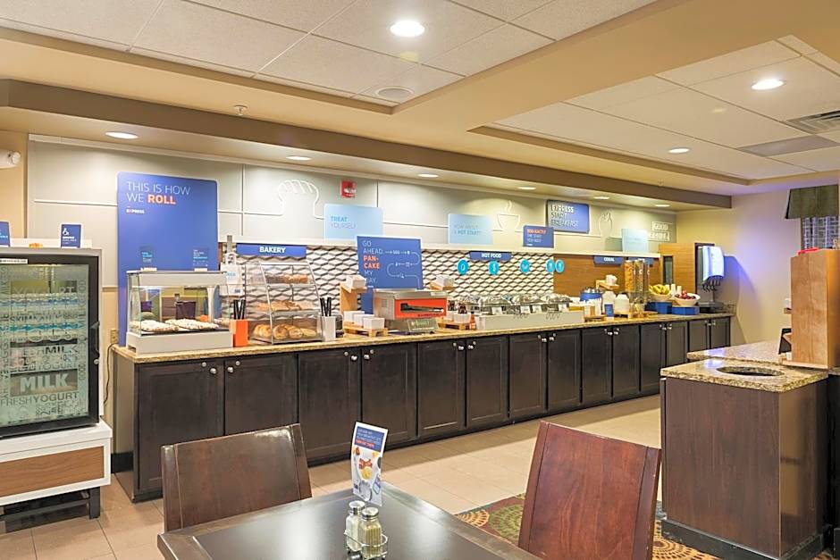 Holiday Inn Express Bloomington West By IHG