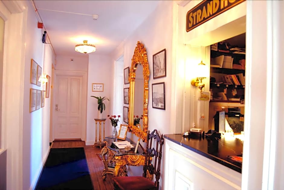 Strand Hotell