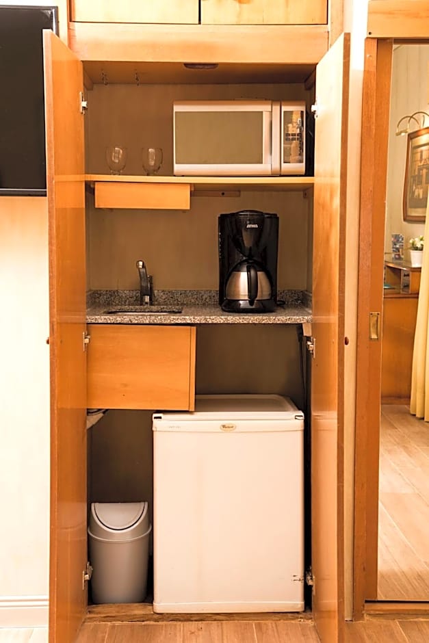 Mayflower Suites