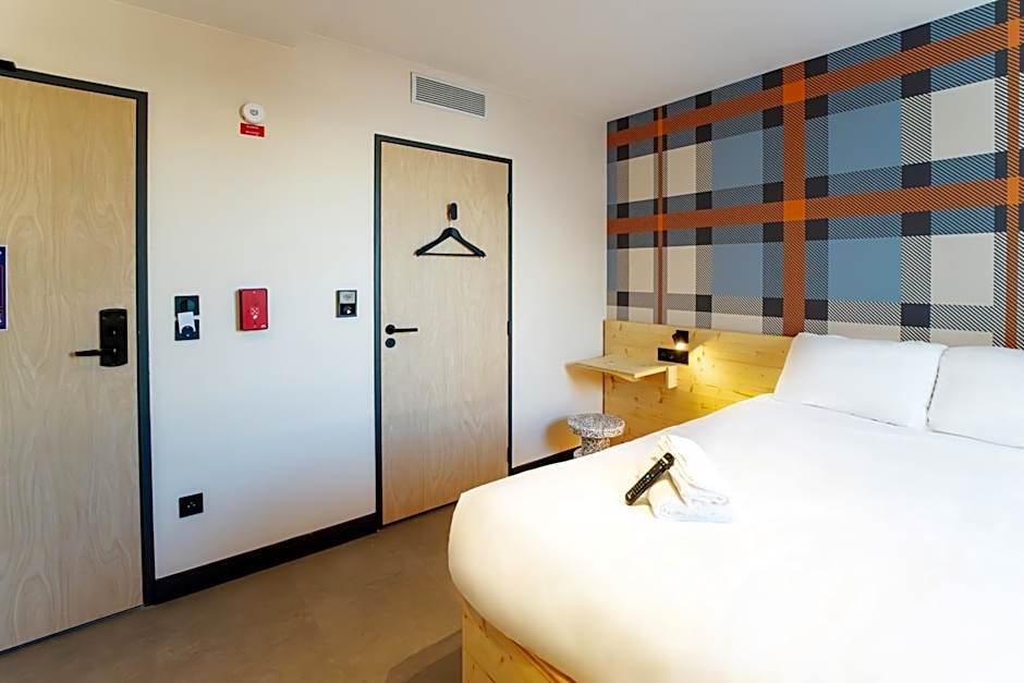 EasyHotel Marseille Euromed