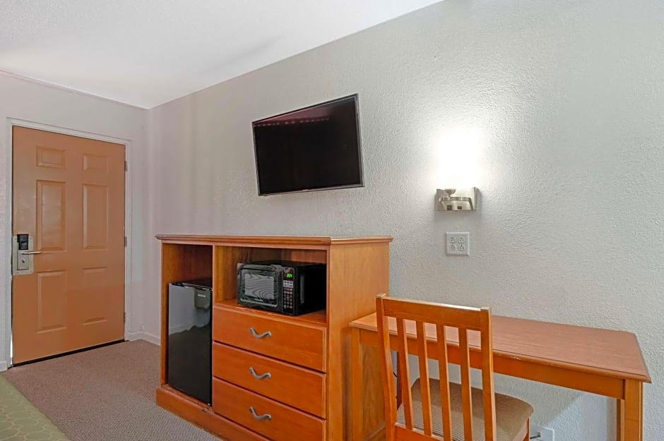 Rodeway Inn Terre Haute