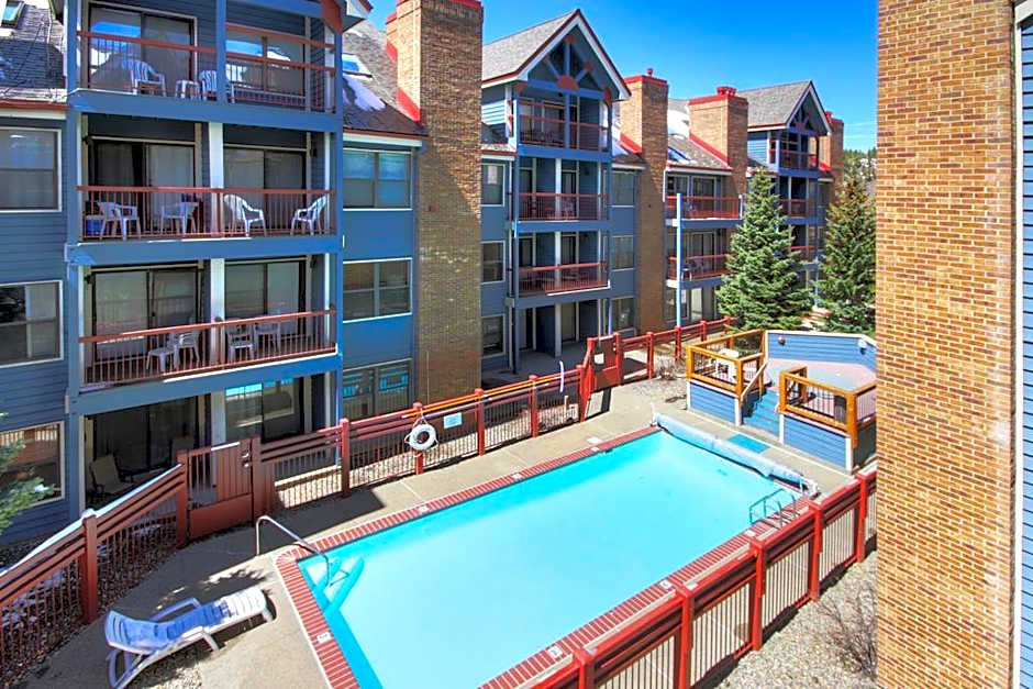 River Mountain Lodge