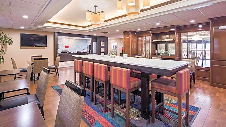 Best Western Plus Lexington Inn