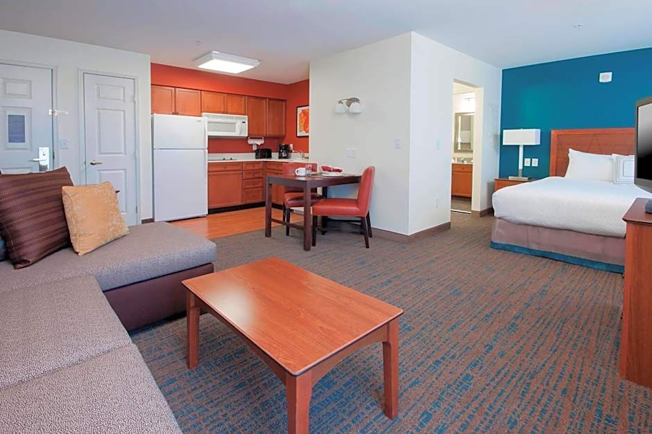 Residence Inn by Marriott Des Moines West at Jordan Creek Town Center