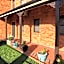 Hanbury Lodge