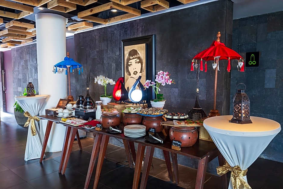 THE 1O1 Bali Fontana Seminyak