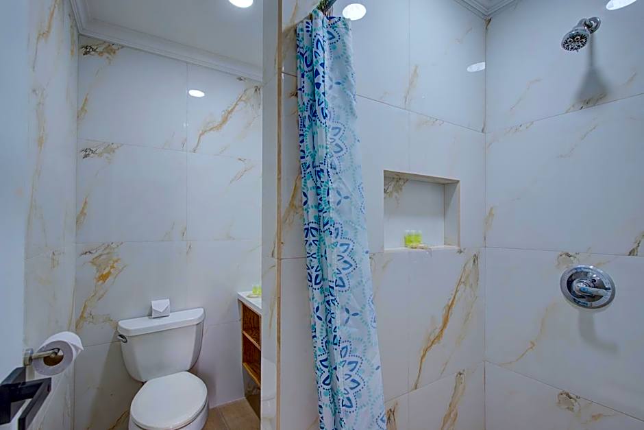 Airport Suites Hotel