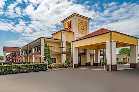 Super 8 by Wyndham Columbia