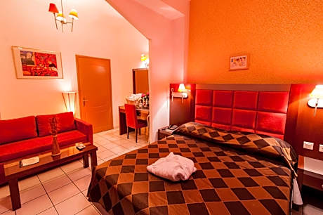 Junior Suite (2 Adults)