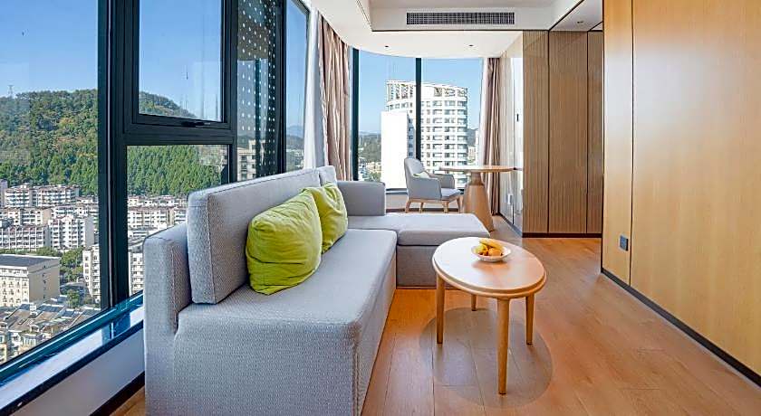 Holiday Inn One Thousand Island Lake By IHG