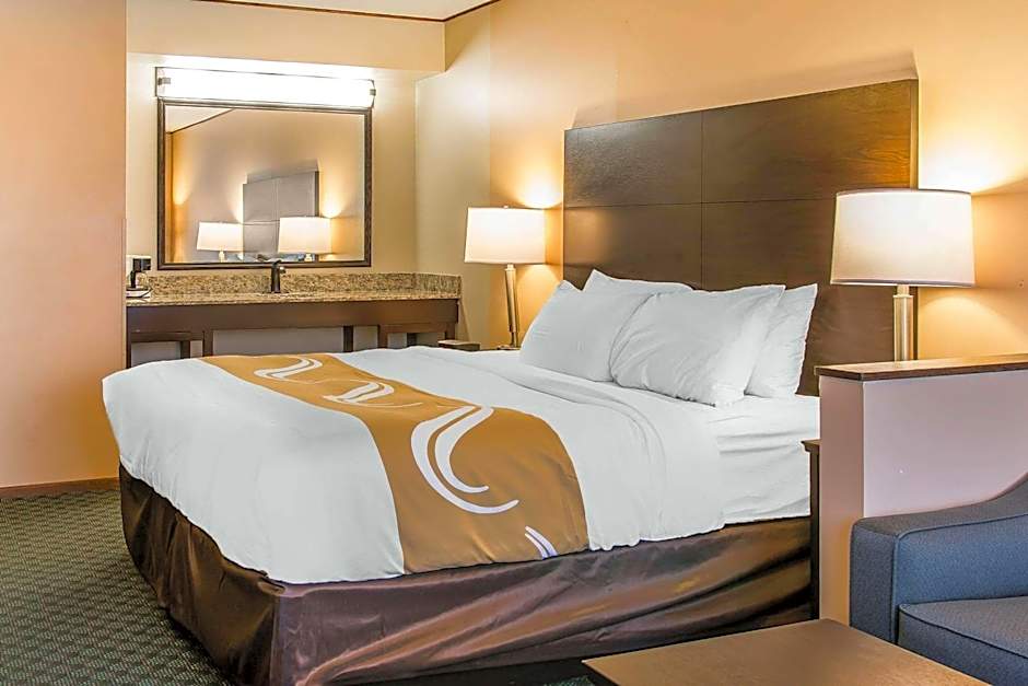 Quality Inn & Suites Houghton