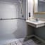 Days Inn & Suites by Wyndham Albany