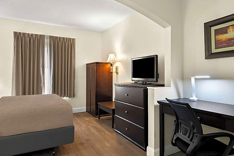 Quality Inn & Suites Lafayette