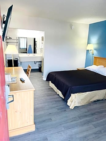 1 Queen Bed, Non-Smoking