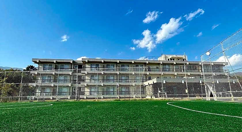 J-Hoppers Lake Biwa Guesthouse