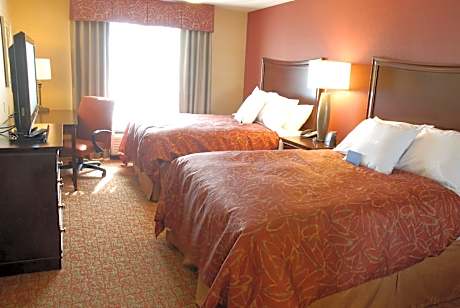 1 Kng/2qn Mobility Access Tub 2 Bdrm Suite Nsmk Separate Bdrms/living Rm-sofabed-full Kitchen Free W