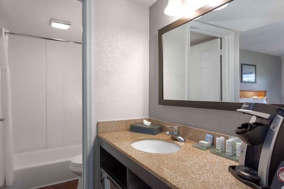 La Quinta Inn by Wyndham Cocoa Beach-Port Canaveral