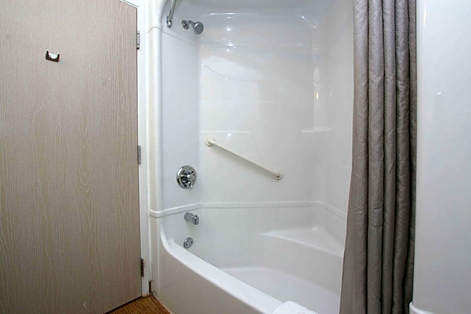 Motel 6-Colchester, VT - Burlington