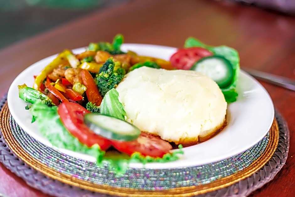 Shose Farmhouse Chalets & Campsite