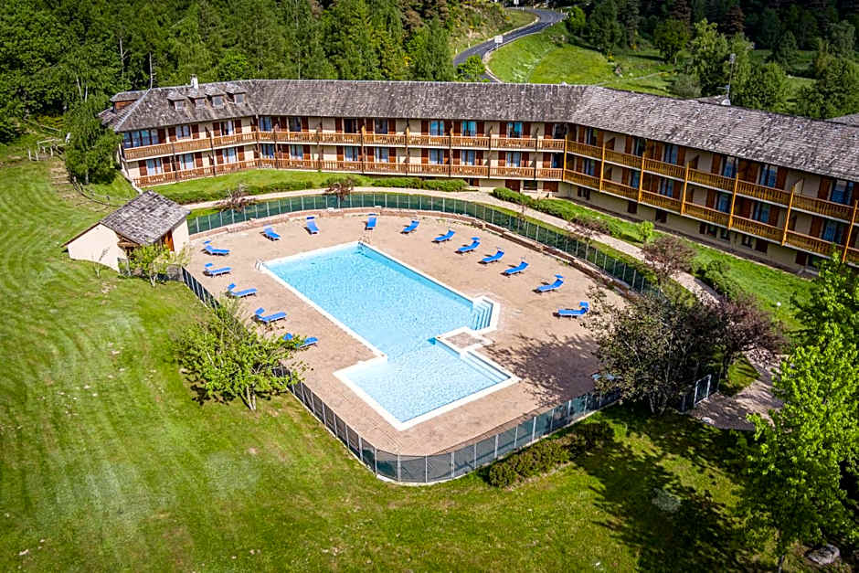 Les Hameaux De Lozere Sure Hotel Collection by Best Western