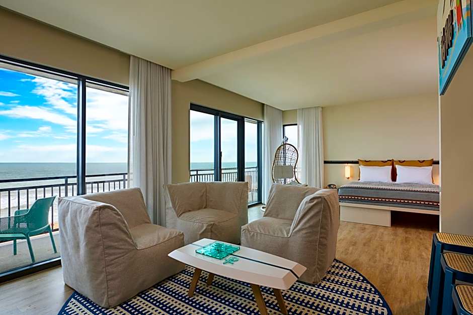 Moxy Virginia Beach Oceanfront